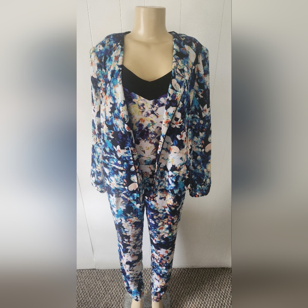 Worthington Floral Blazer and Pants 3 Piece Set